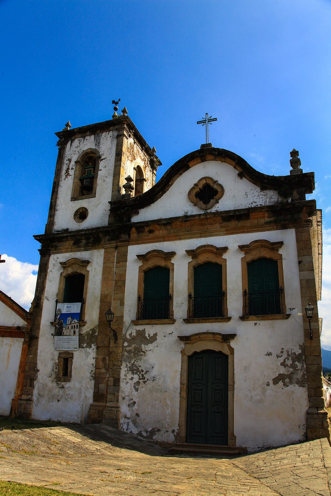 This is a photo of a monument in Brazil identified by the ID