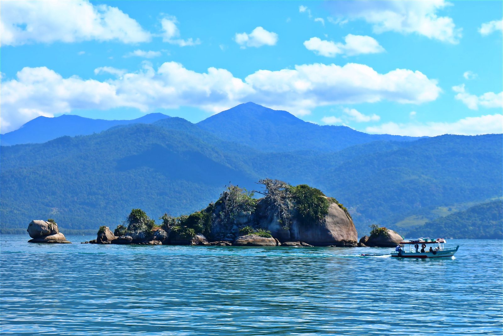 Área de Proteção Ambiental da Baía de Paraty de nível Municipal, localizado (a) em Parati (RJ)